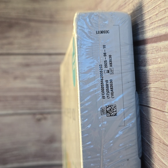 23andMe Saliva Collection Kit Sealed Prepaid Testing & Postage Exp. 8/25** - Picture 2 of 4